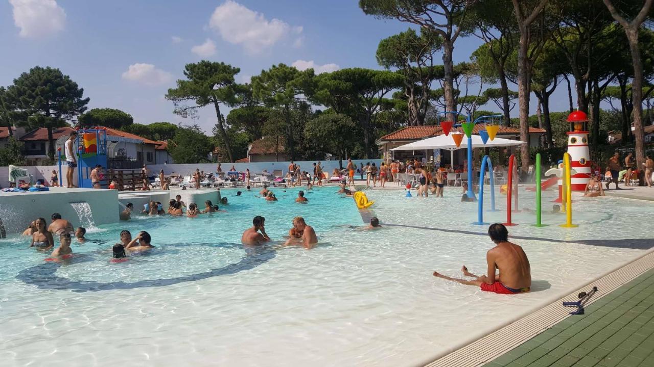 Mipro Mobilhome Lido di Spina Buitenkant foto