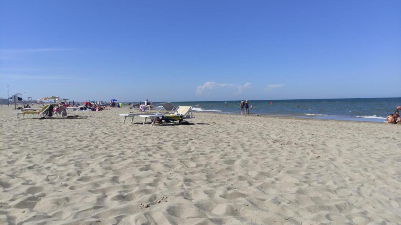 Mipro Mobilhome Lido di Spina Buitenkant foto